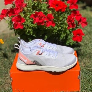 ❗️SOLD❗️Nike Flex Trainer 9 white stardust sneaker